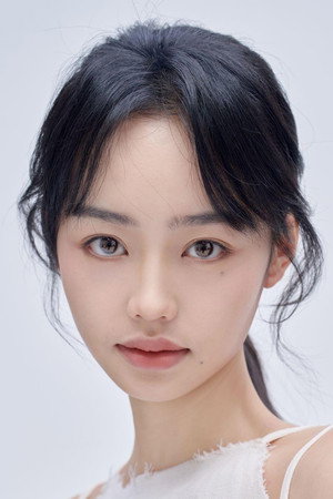 姚伊添